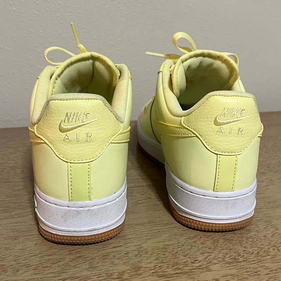 Nike Airforce 1 - Picture 2 of 4